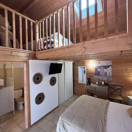 La Herbert - Piscine Chauffee, Spa, Velos Gratuits Bed & Breakfast 3*