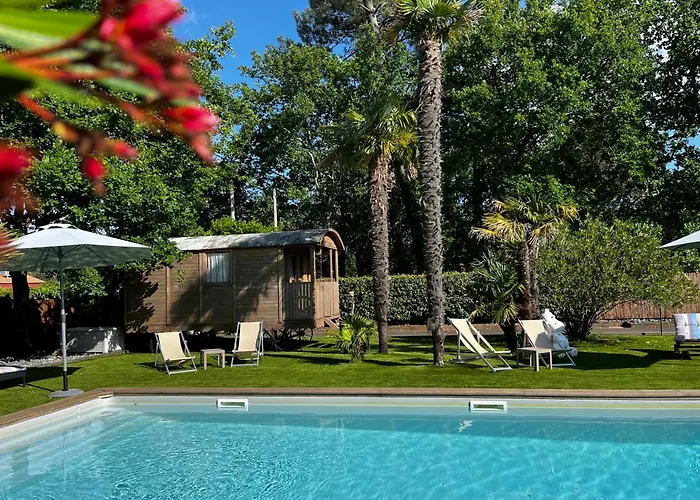 La Herbert A Bed & Breakfast 3*