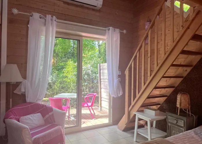 La Herbert A Bed & Breakfast
